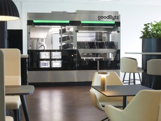 Cooking robot at the Hella Globe Restaurant in Lippstadt
